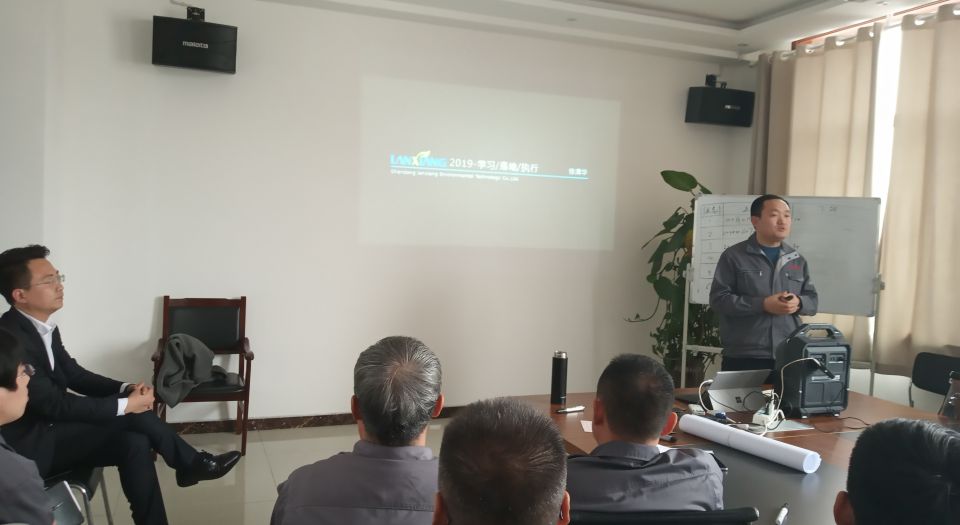 用文化凝聚人心 - 公司组织企业文化培训纪实