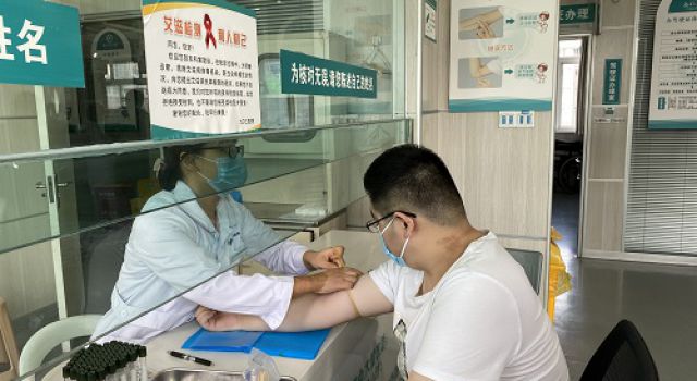 四川九绵高速JL8总监办组织员工健康体检活动，为员工健康护航