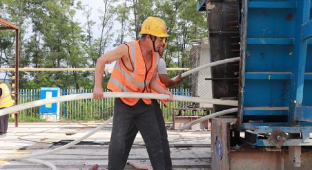 炎炎夏日，工地激战正酣——经得起酷暑“烤”验的济潍项目