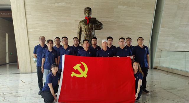  四公司党支部组织党员、积极分子开展主题党日活动