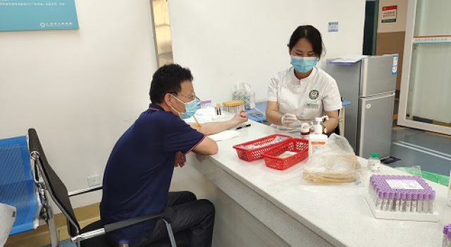 四川九绵高速JL8总监办组织员工健康体检活动，为员工健康护航