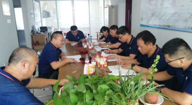 总公司考核组对四公司临朐县南二环跨弥河大桥工程总监办进行半年考核