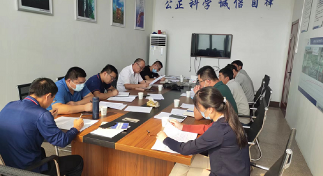 日照市南沿海公路日钢段高架工程九月份工地例会