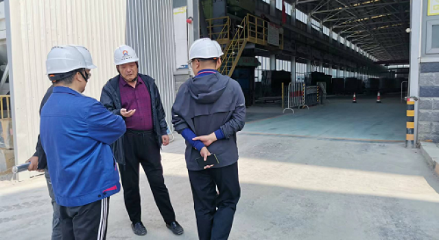 日照市南沿海公路日钢段高架工程总监办对雨水管生产厂家进行现场考察