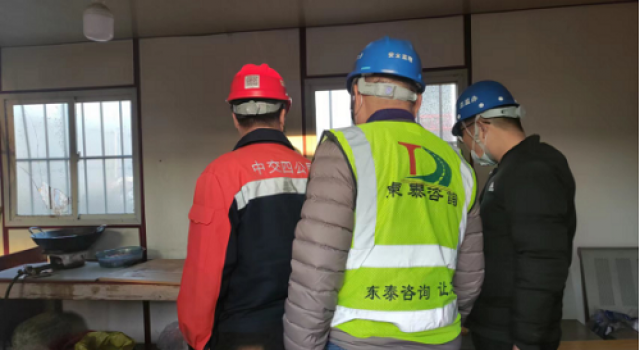 临临高速第六驻地办组织消防及疫情防控安全专项检查