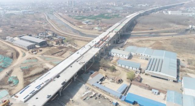 济潍高速建设进度条再刷新：孝妇河特大桥实现全桥贯通