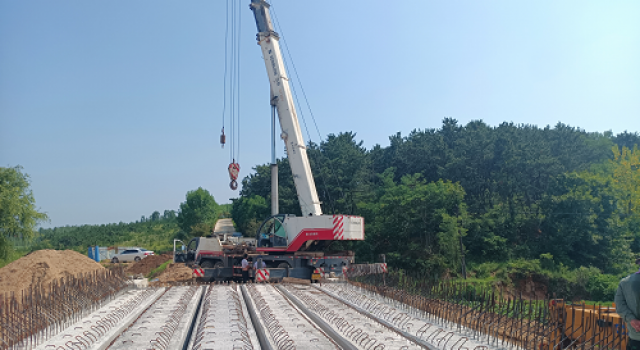 莒县大马峪危桥顺利完成梁板吊装