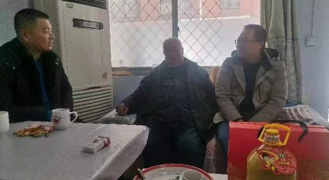 冰雪无情，人间有爱 —一公司春节期间看望生病员工