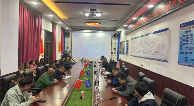 临临高速第六驻地办路面、桥涵、路基、路面附属工程技术交底